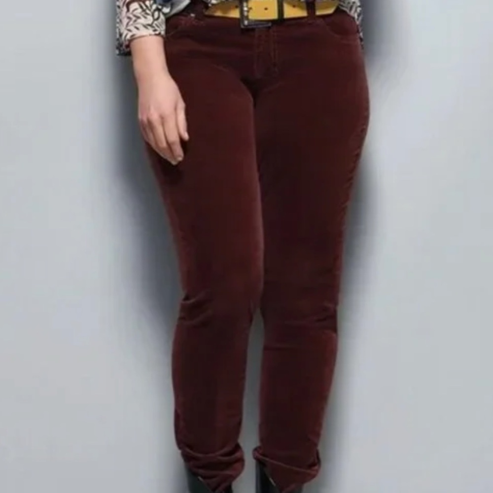 Cabi "The Skinny" 4509.  Size 12.